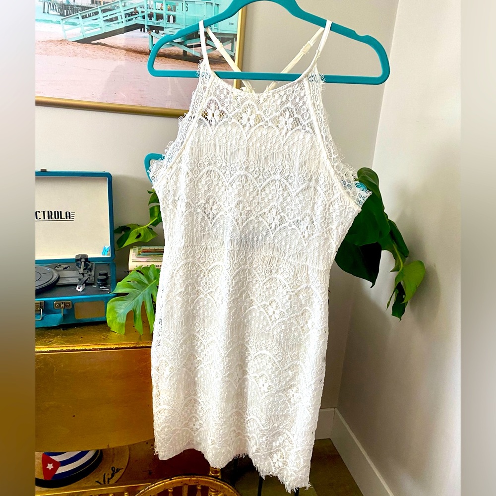 White lace Sans Souci sleeveless mini dress size L like new